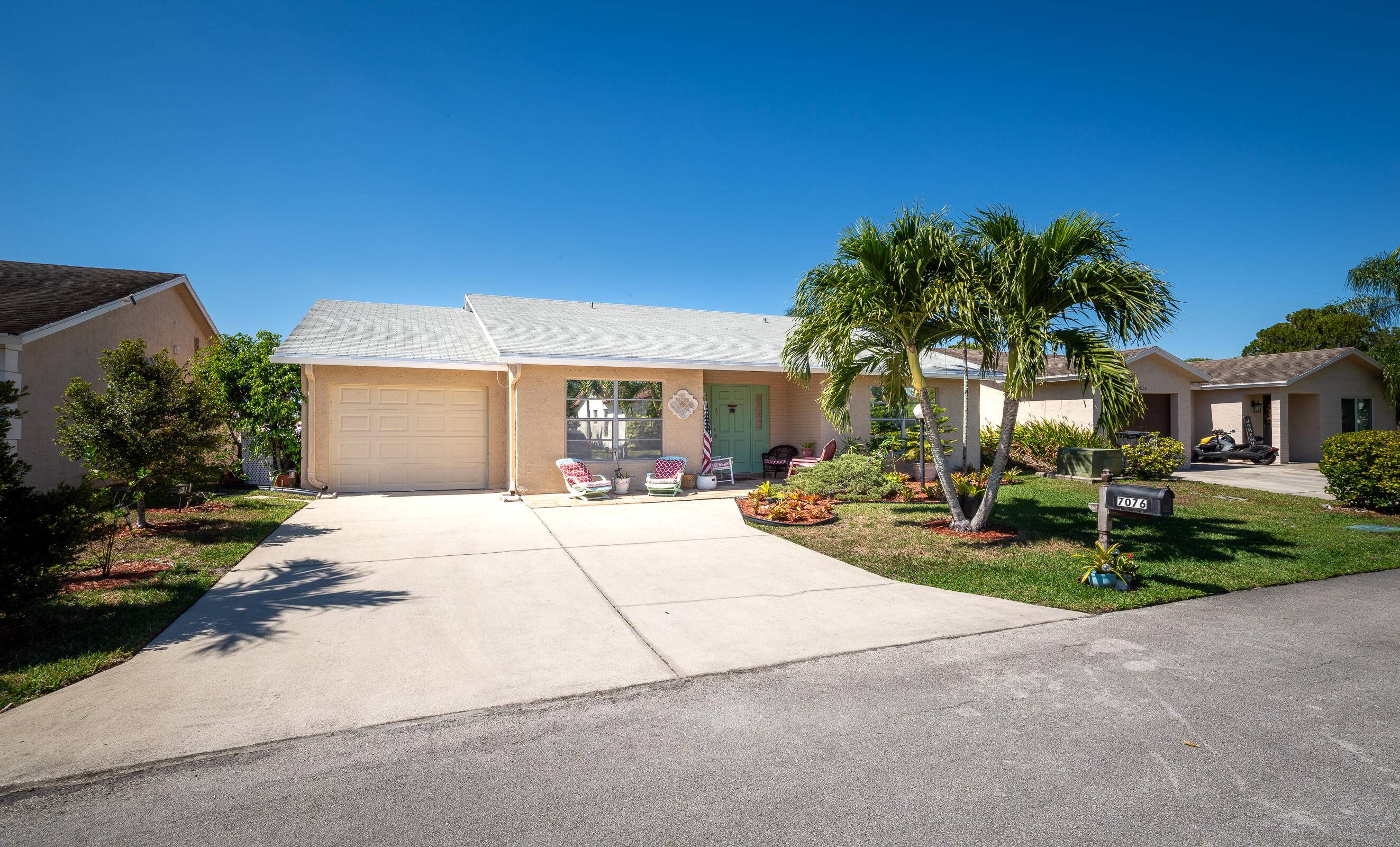 Beautiful single family home in the sought after all ages section of Lucerne Lakes, offering 1, 882 sq.