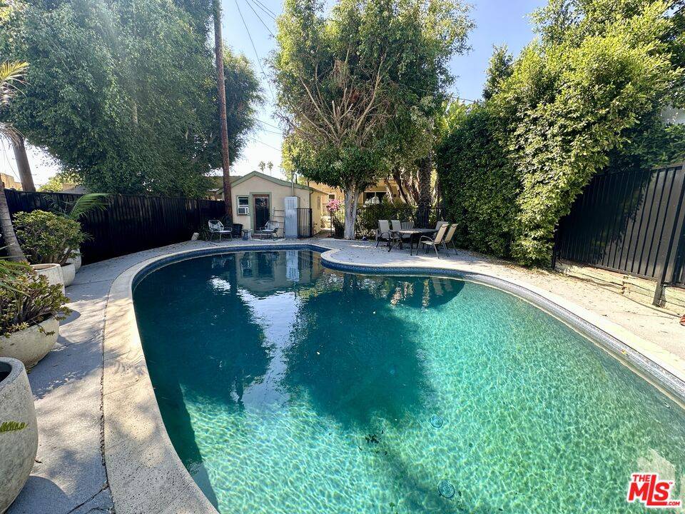 1246  N Genesee AVE 4BR Hollywood Hills East La