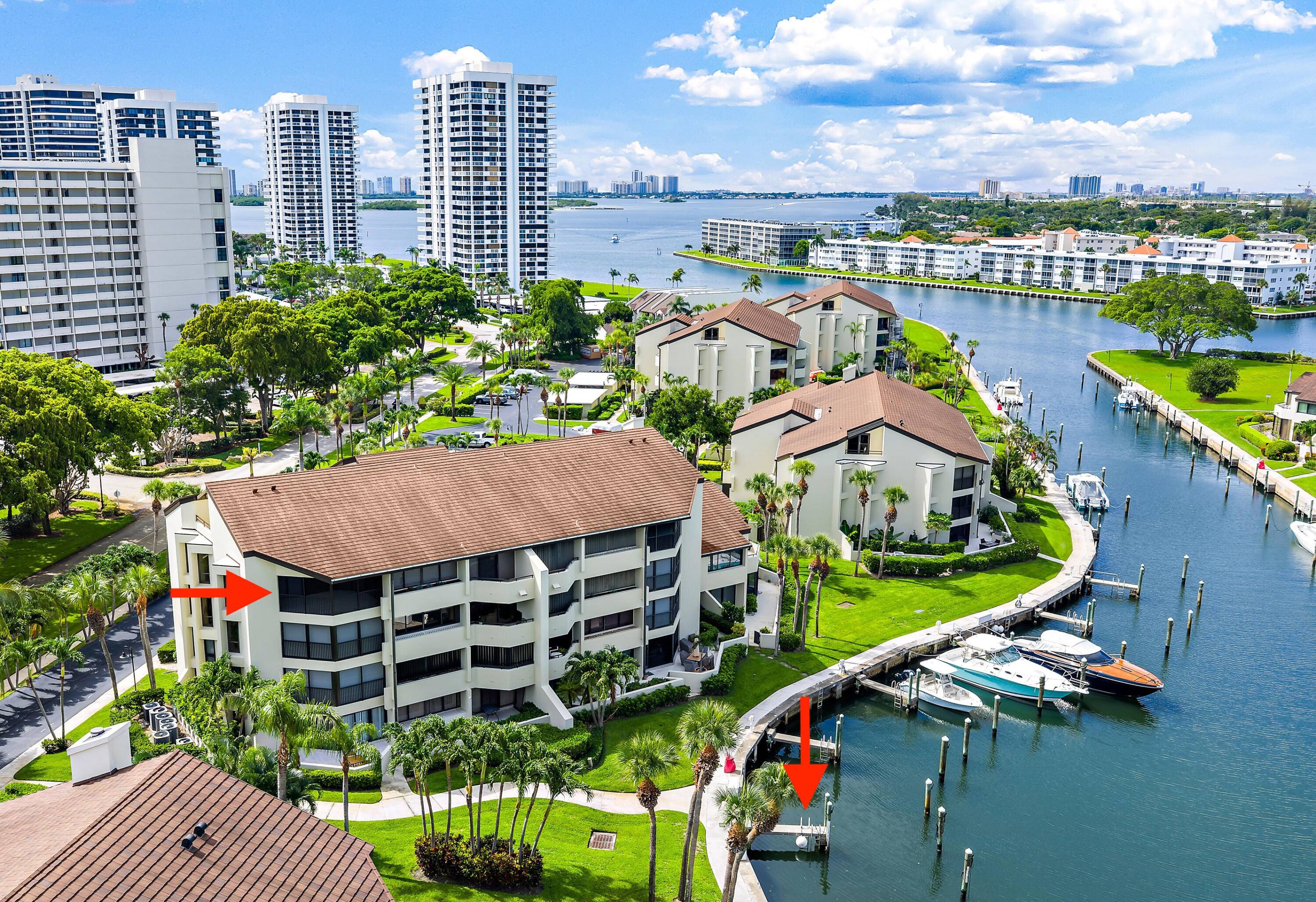 Marine Way offers a unique blend of the security of a gated community along with a marina lifestyle all in the heart of North Palm Beach.