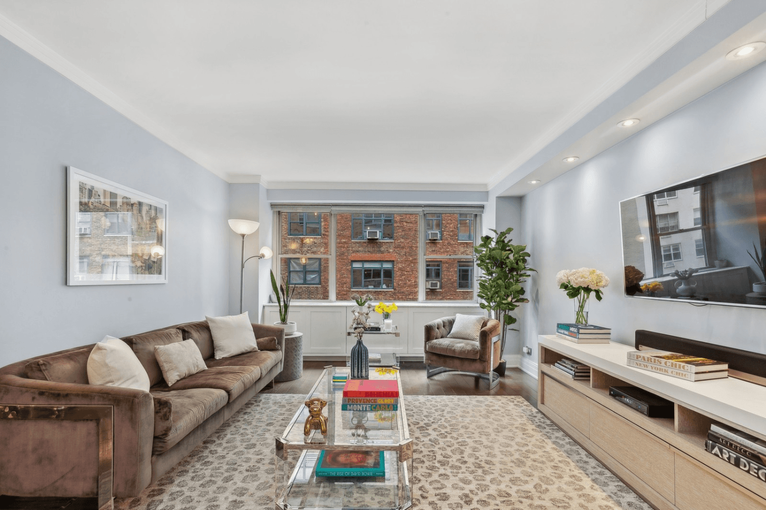 Gut Renovated Co op Offering Dreamy UES Lifestyle Off Central ParkEnjoy modern craftsmanship and classic Upper East Side elegance in this mint condition 2 bedroom, 2 bathroom co op moments ...