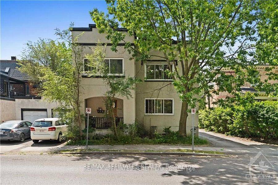 This spacious 3 bedroom apartment features an upgraded bathroom, flooring, kitchen and more !