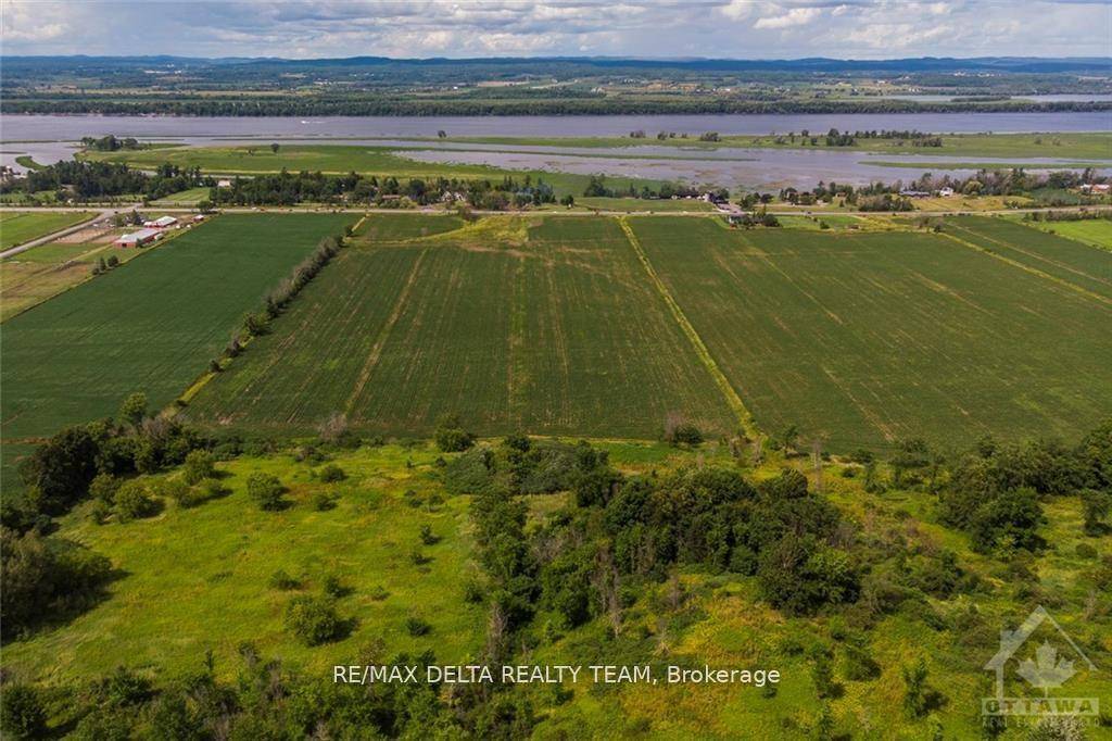 Calling all Developers and Builders, this land parcel is PREMIUM !