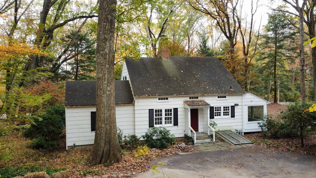 A once in a lifetime opportunity to create a home in one of New Canaan's most coveted neighborhoods in close proximity to town, train, Country Club of New Canaan and ...