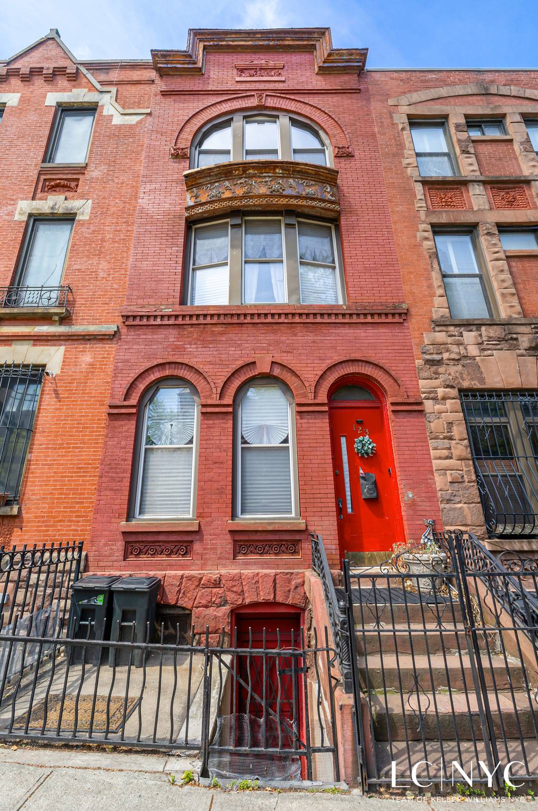 Classic Single Family Townhouse Opportunity on Manhattan Avenue Welcome to 123 Manhattan Avenue, a distinguished late 19th century townhouse offering approximately 2, 720 square feet across four full floors on ...