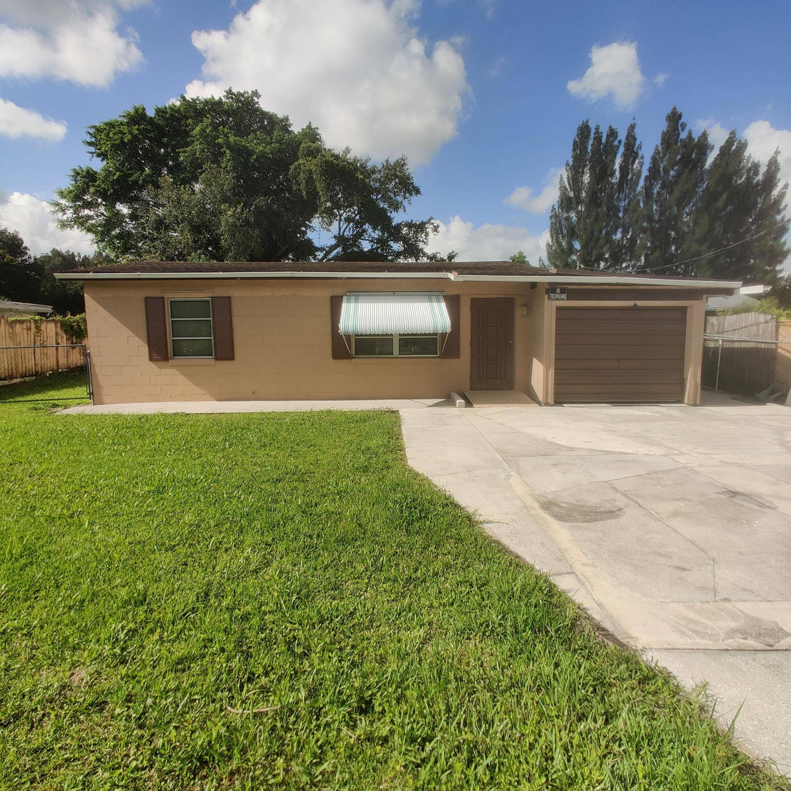 Ideal for families in search of a comfortable and functional living environment with great potential.