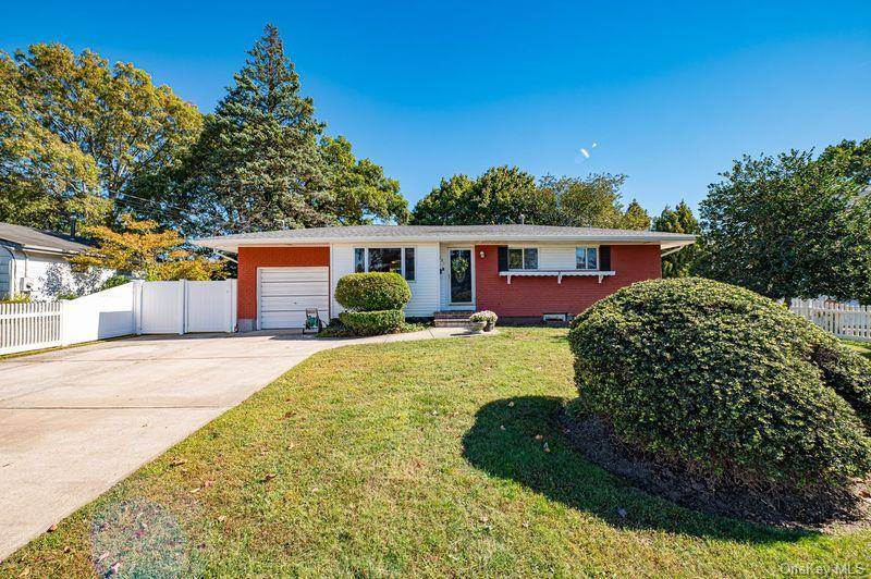 Welcome to this lovely sunlit Ranch Style Home that boasts, Living Room, Large Eat in Country Kitchen with Stainless Steel Appliances, Gas Cooking, Formal Dining Room or Den, 3 bedrooms, ...