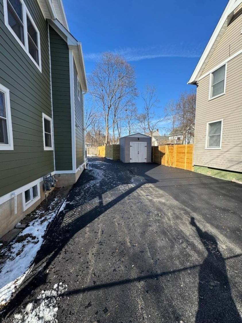 500 off first month if you sign by Jan 18 !