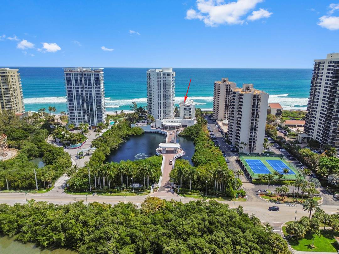 Beach Front at Singer Island is an exquisite full service luxury condominium offering on site concierge and 24 hour manned gated security.