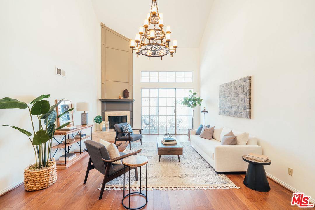 11667 GORHAM AVE Bel Air LA