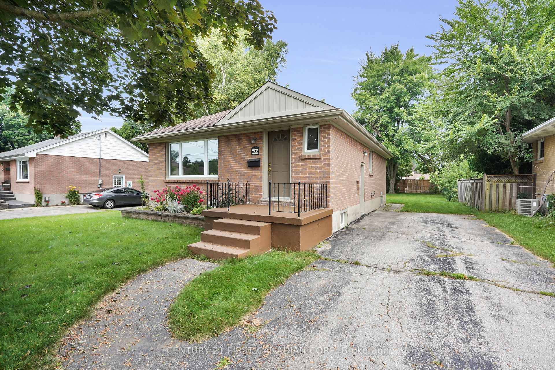 Main Level Available for Lease Located in the desirable Northridge neighborhood, this charming 3 bedroom bungalow is just a short walk from A.