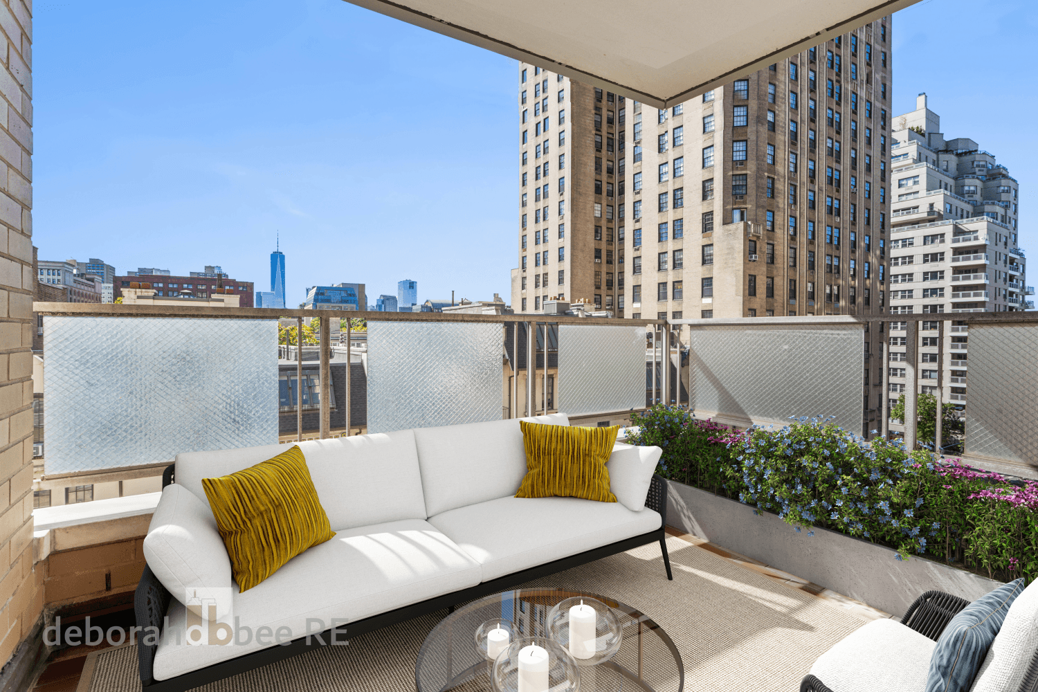 Sunstruck Grand and Gracious one bedroom home with light and views from windows wrapping three sides, S W N.