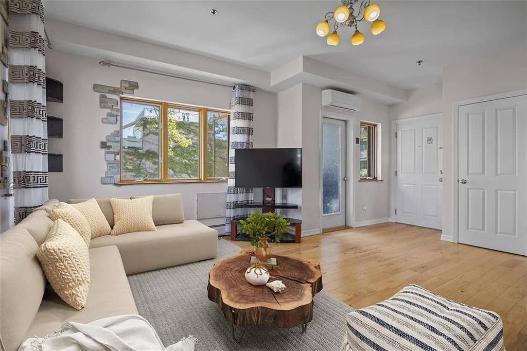 Welcome to a boutique 6 unit condo building offering privacy and modern living in the heart of Brighton Beach.