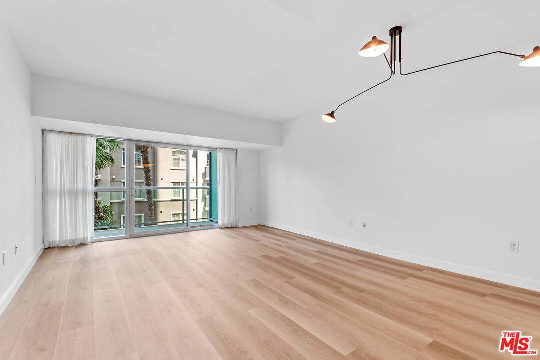 13700 Marina Pointe Dr 1BR Marina Del Rey La