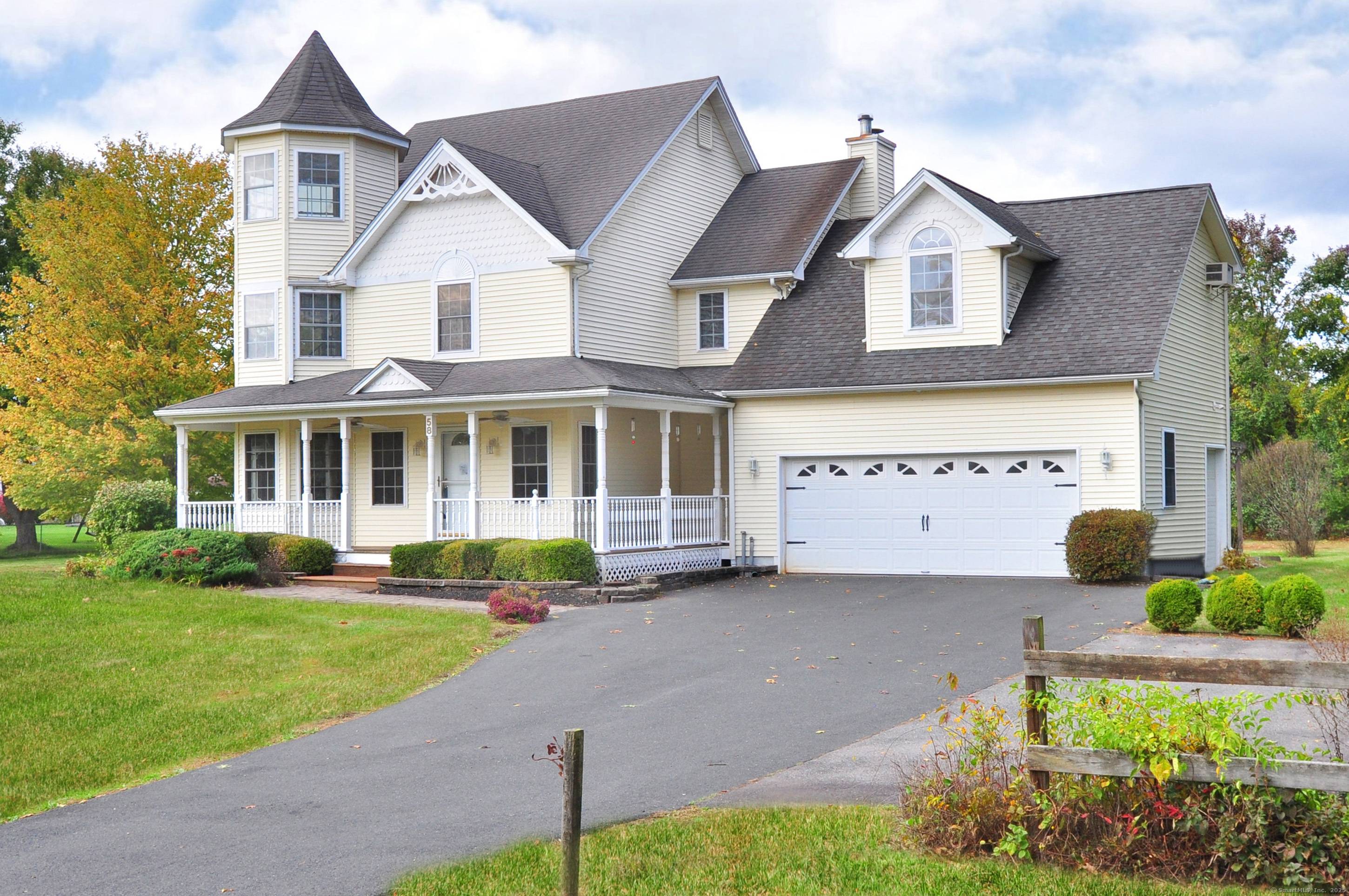 Nestled in a park like setting, this three bedroom contemporary Colonial is situated on an expansive and level 1.