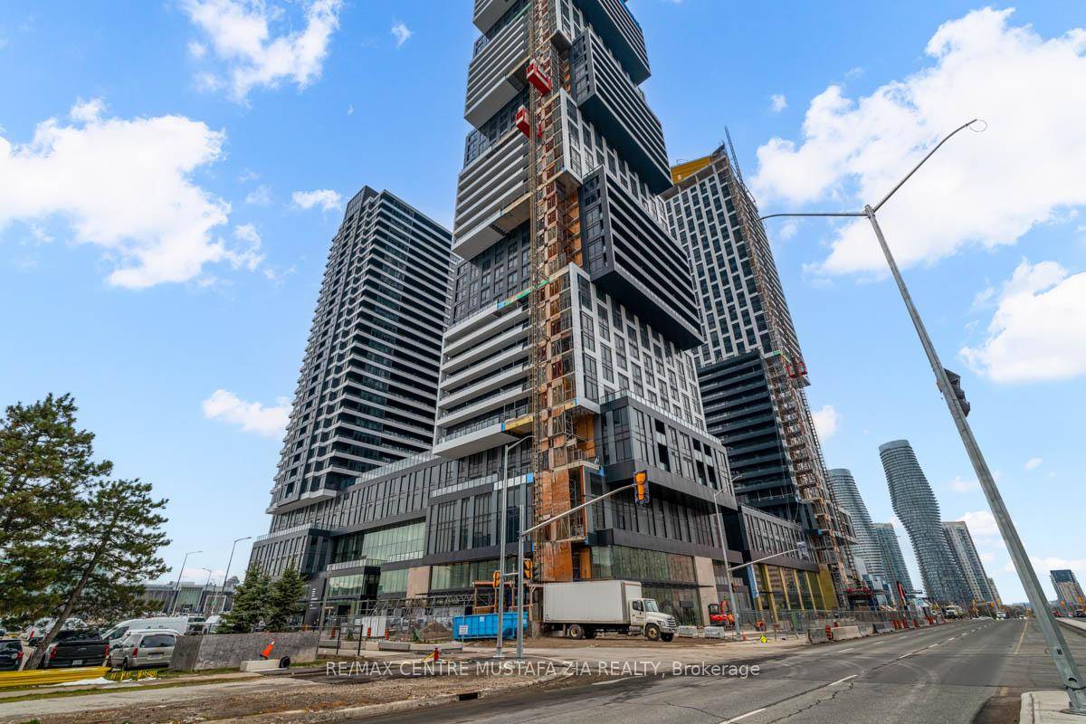 Experience contemporary urban living at EX1, ideally situated in the vibrant core of downtown Mississauga, just moments from Square One.