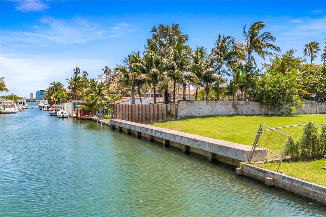 Spectacular 14, 744 SF waterfront lot with no fixed bridge to the ocean.
