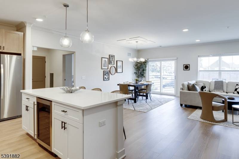 . 440 North Ave East Where Luxury Meets Convenience Discover spacious, luxurious 2 bedroom, 2 bathroom apartments at 440 North Ave East, where modern living meets elevated style.