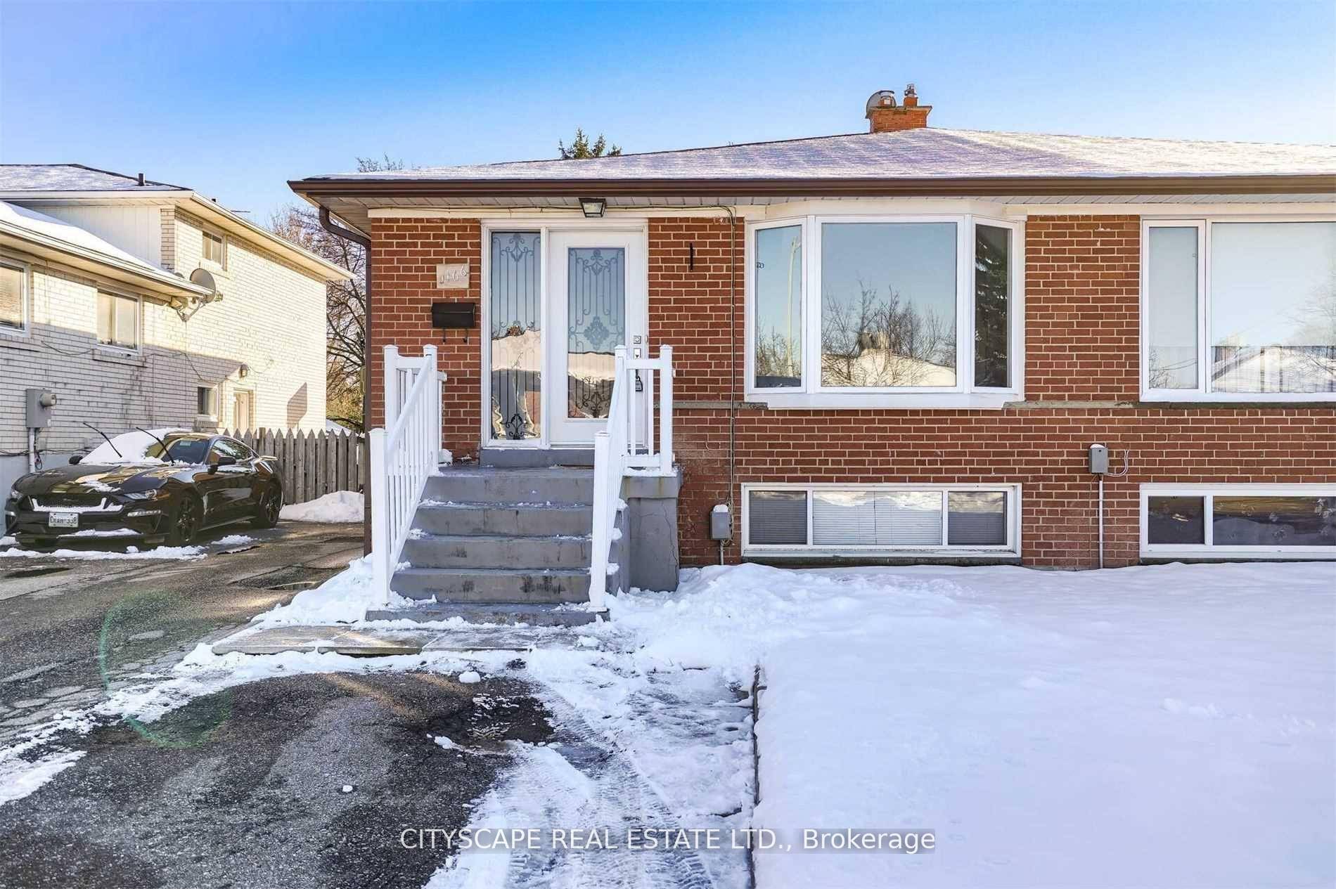 Spacious and beautifully maintained semi detached in a highly convenient Mississauga location, offering an attractive layout perfect for families.