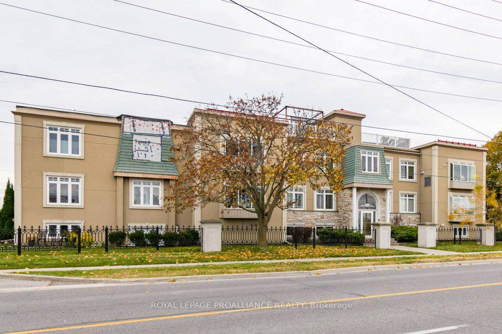 Welcome to The Trillium Grande one of Belleville's most sought after condominium communities !