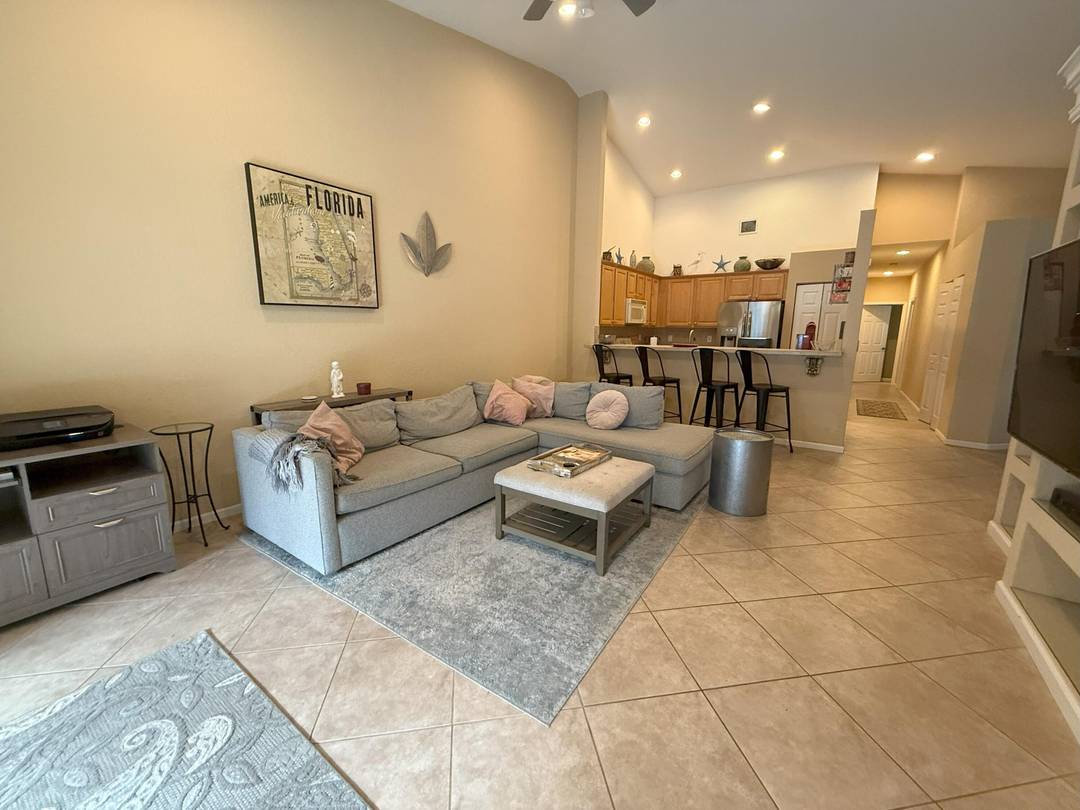 Escape the cold and enjoy paradise !