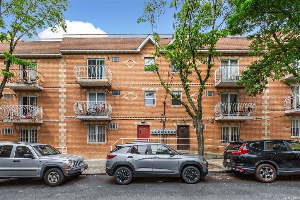 Package Deal ! Prime Multi Family Investment in Tremont, Bronx Property Addresses 583 E 178th Street amp ; 585 E 178th Street, Bronx, NY Available Individually or as a Package ...