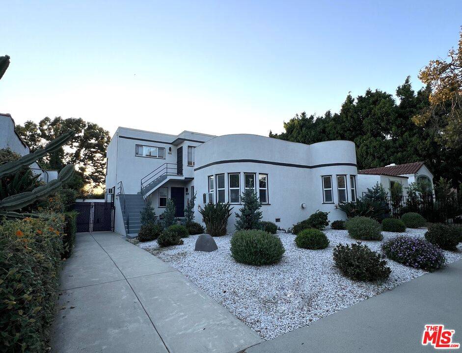 853  N Mansfield Ave 4BR Hancock Park La