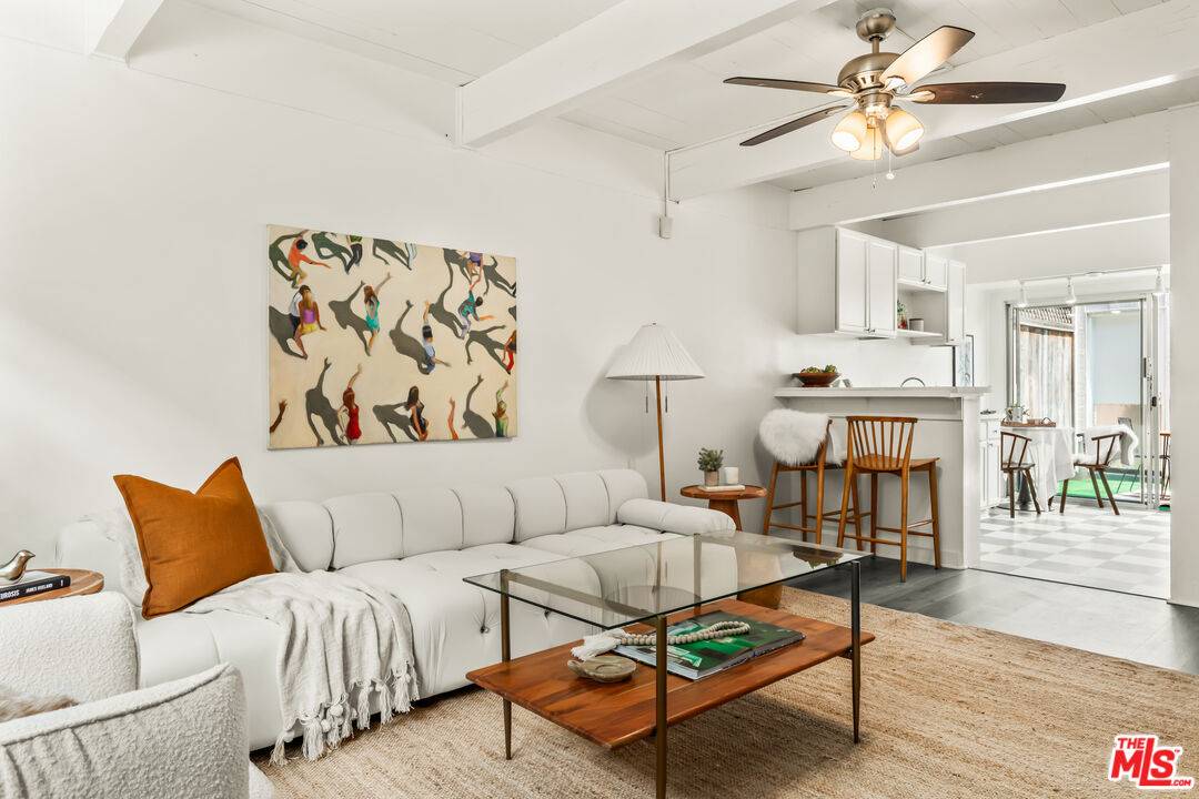4040   Grand View Blvd 2BR Marina Del Rey La