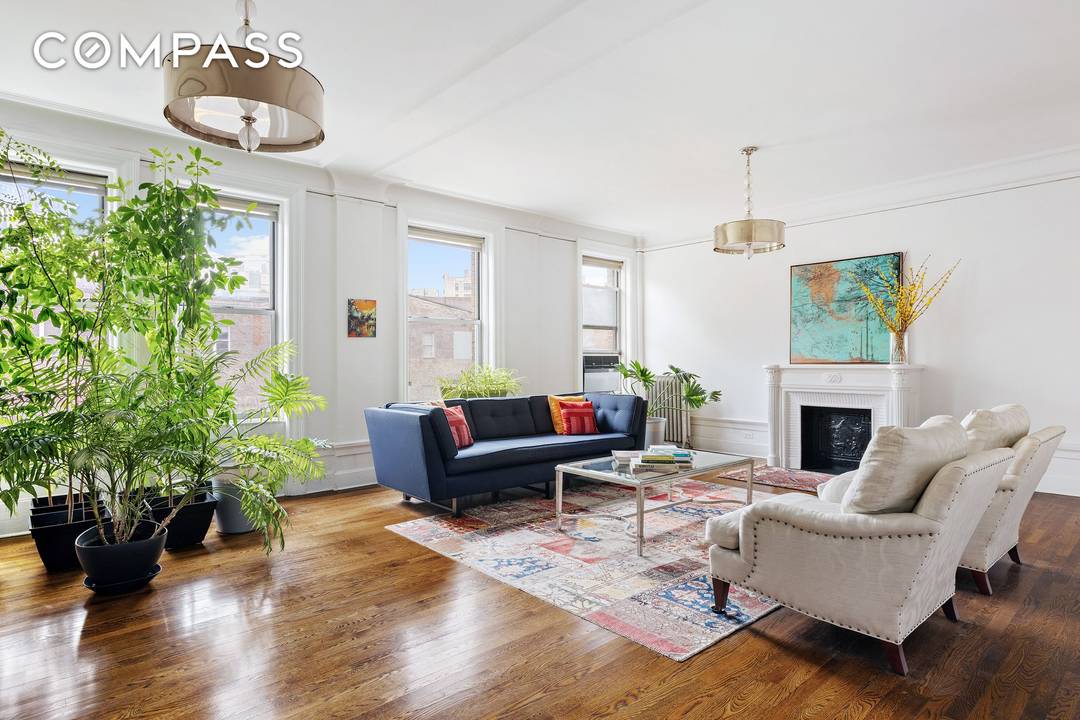 Welcome to this beautifully proportioned, light filled residence at the iconic Grinnell on Riverside Drive, where timeless pre war character meets modern comfort in the heart of Upper Manhattan.