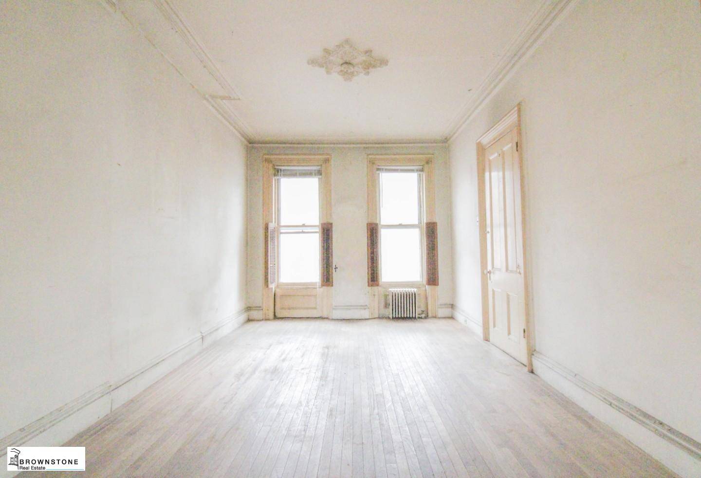 In the heart of Carroll Gardens, 19 1st Street is a 3 Story, 2 Family Townhouse offering the unique opportunity to own on a quiet, tree lined block.