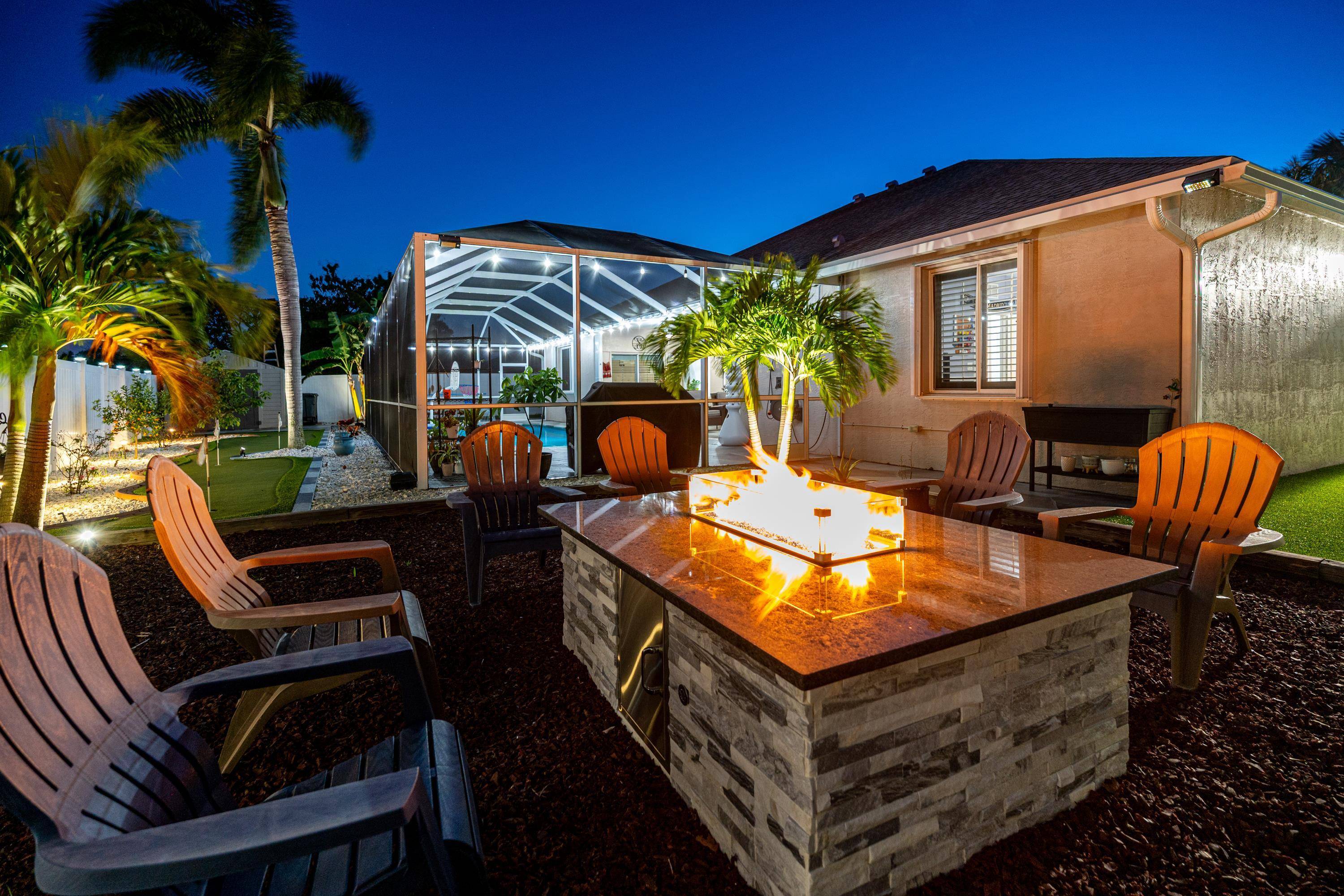 WOW ! Better than new. Great 4 bedroom layout w den.
