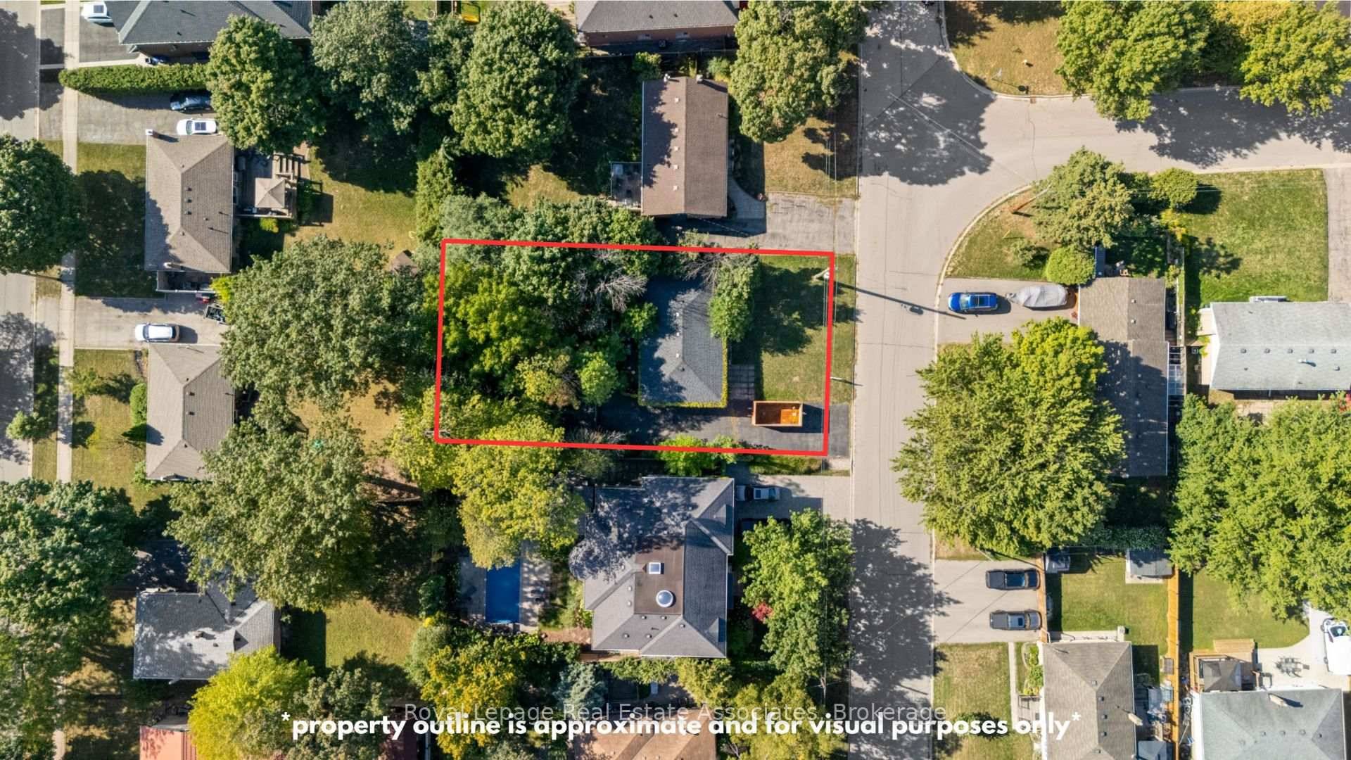 BUILDER'S DREAM 178 Boxley Road offers a rare and exciting opportunity in Burlingtons highly sought after Elizabeth Gardens community, within the desirable Nelson school district.