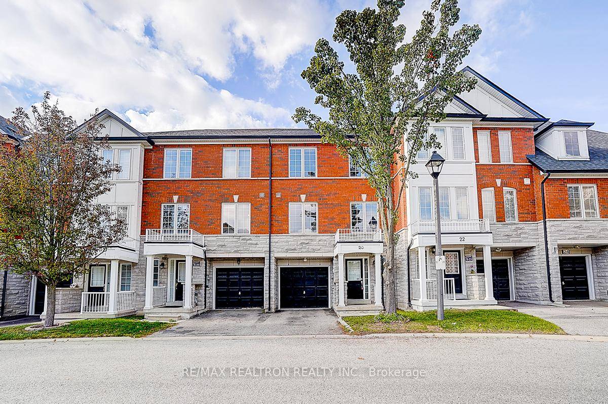 Welcome to this beautifully maintained 3 1 bedroom, 4 bath freehold townhome in the highly sought after Berczy community, within the top rated Stonebridge PS amp ; Pierre Elliott Trudeau ...