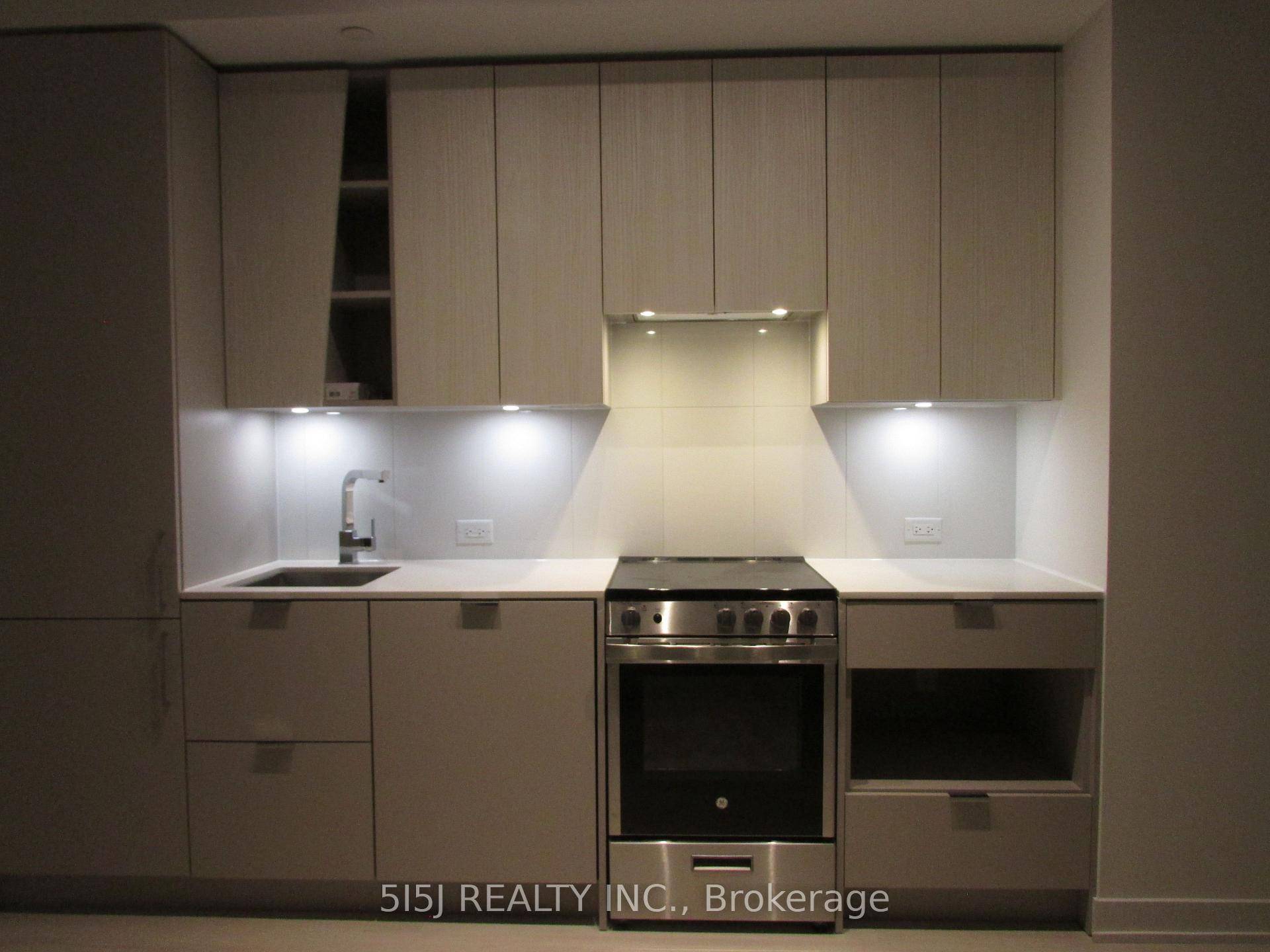 Welcome to the pristine 2 BR Den 2 WR condo nestled in the sought after M City development.