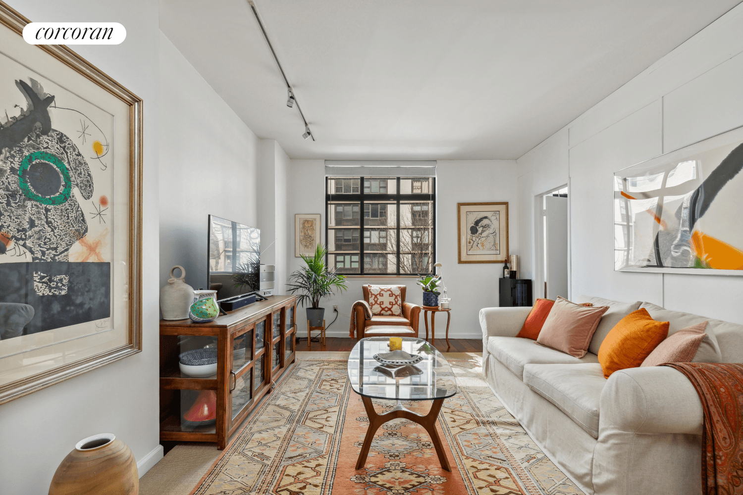 Enjoy the elegant ambience of this spacious, thoughtfully laid out one bedroom apartment with a separate home office at the sought after Hudson Tower condominium.