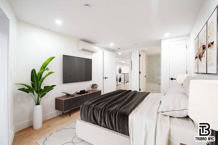 Expansive 4BR 2. 5BA Home with Private Backyard amp ; Generous Layout This spacious Flex 4 bedroom, 2.