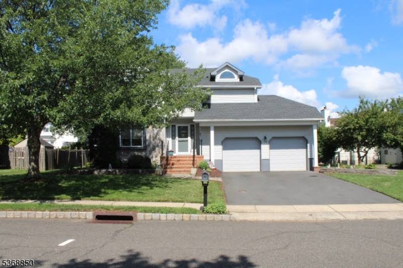 Come see this beautiful, immaculate 3 BR 2.