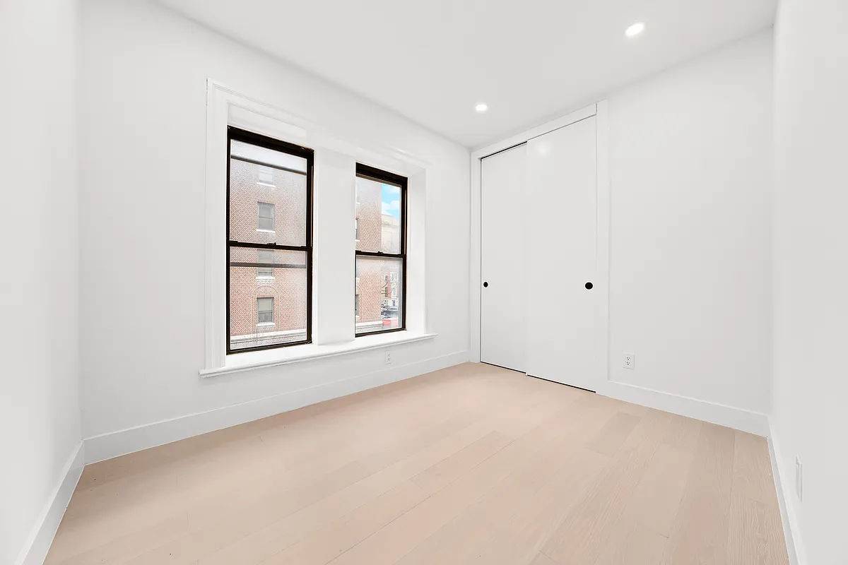Incredible location ! ! Minutes from Prospect Park and ground floor of a charming pre war building !