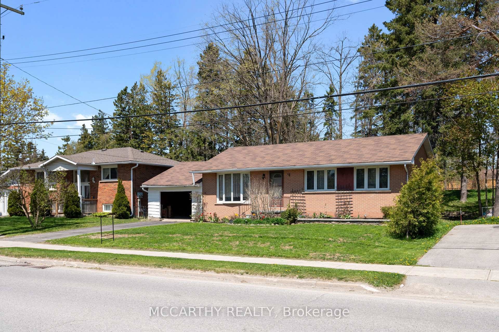 This charming detached bungalow in Shelburne features 4 bedrooms, 3 bedrooms up and 1 partly finished down.