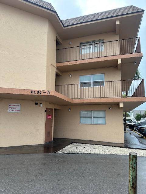 4141 NW 26 Street Condo Palm Beach