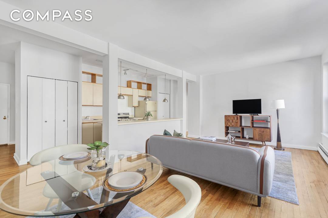 PRE WAR CONDO FREEDOM BY RIVERSIDE PARK BRIGHT amp ; LOFTY w EXPOSED BRICK, OPEN KITCHEN w DINING BAR BIG ROOMS, HIGH CEILINGS amp ; GOOD CLOSETS PRIMARY RESIDENCE OR ...