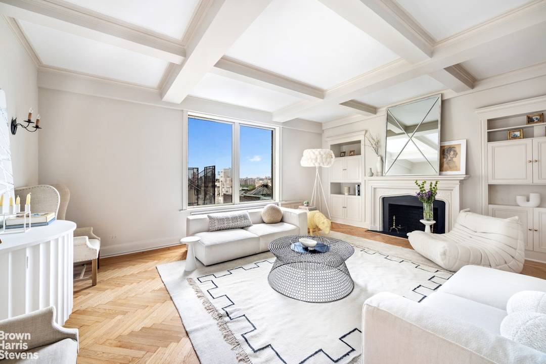 CENTRAL PARK VIEWS Located on a high floor at the elegant 1120 Park Avenue in the heart of Carnegie Hill, apartment 19D is filled with natural light and offers views ...