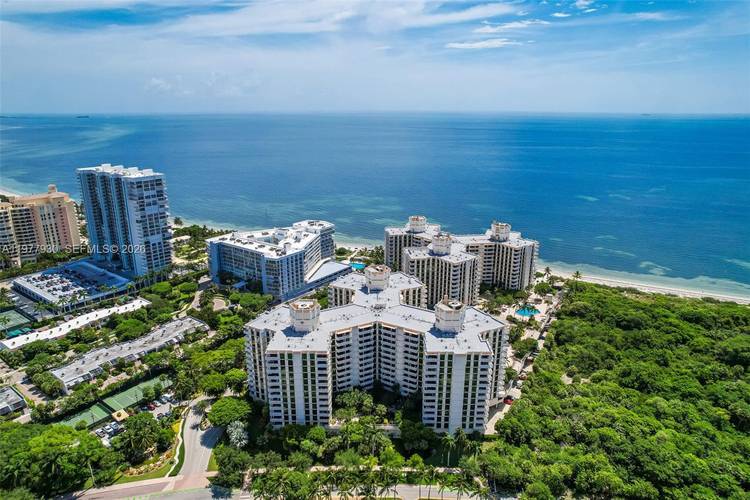 Top floor penthouse unit that has been beautifully renovated.