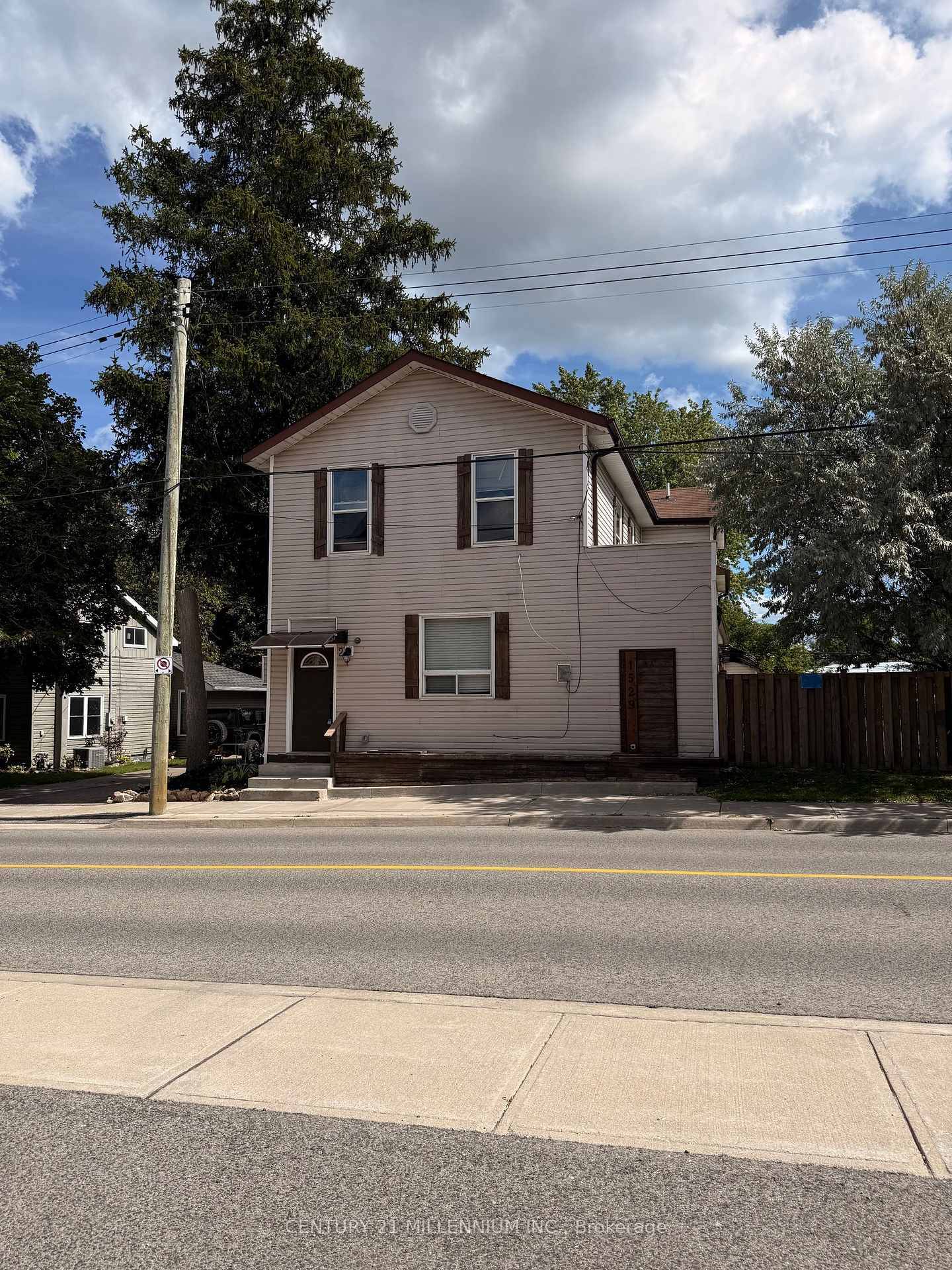 Newly renovated second storey apartment in the heart of beautiful Alton, Ontario.