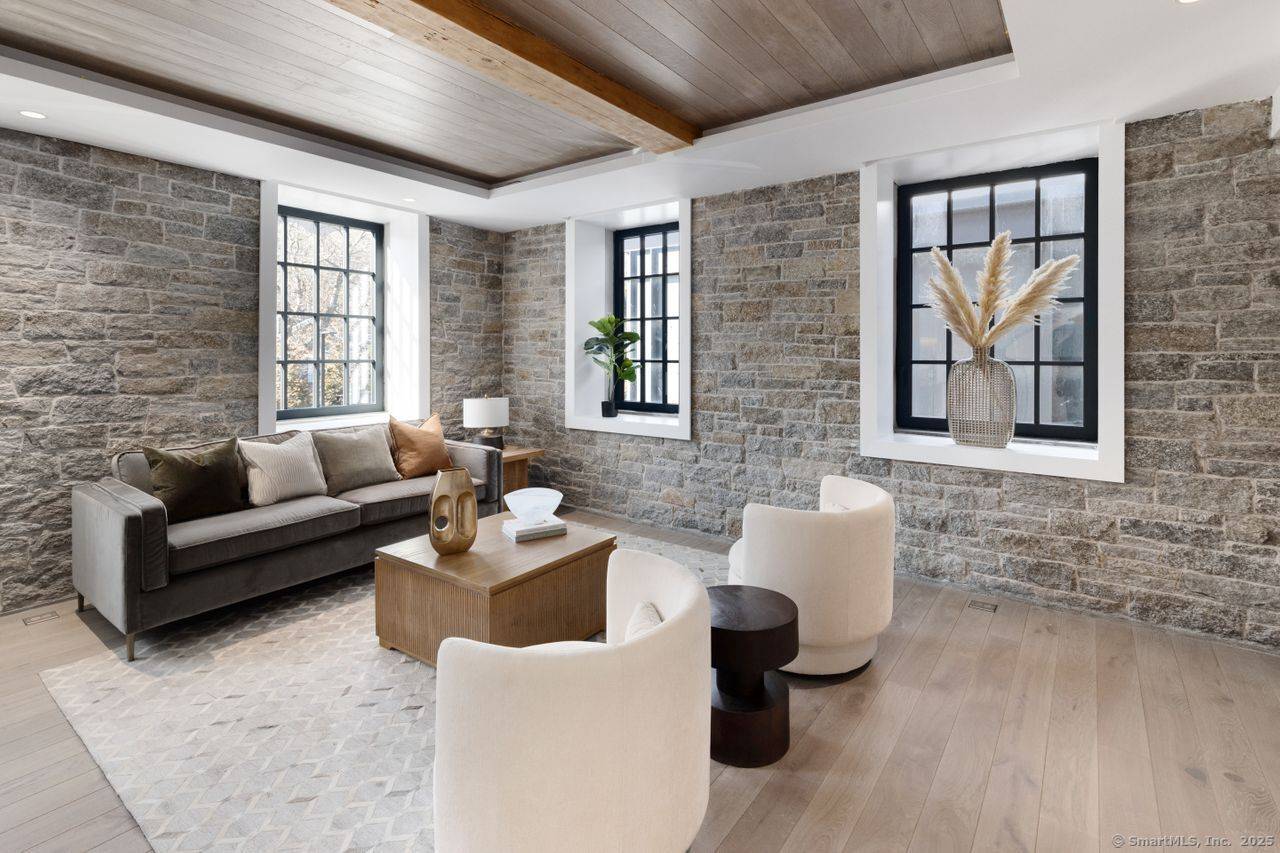 The Mill Westport offers high end luxury living with all the amenities of a fine custom home in the heart of downtown Westport.