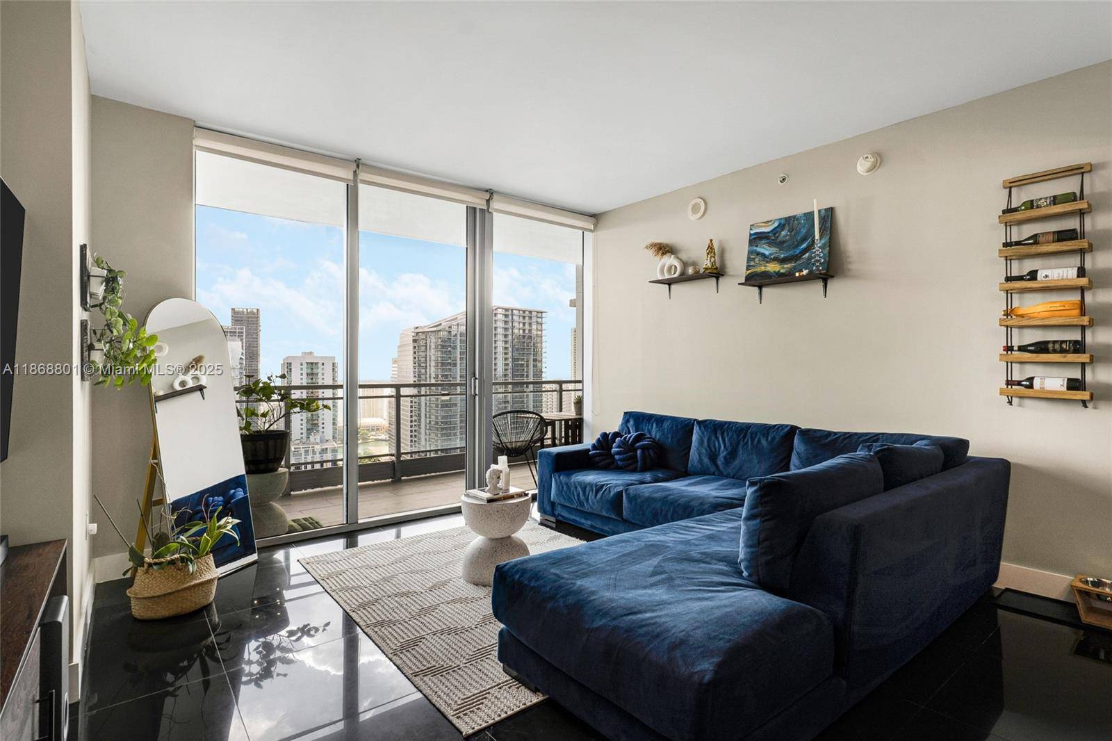 Discover luxury living in this stunning two bedroom, two bathroom unit with spectacular Miami River views.