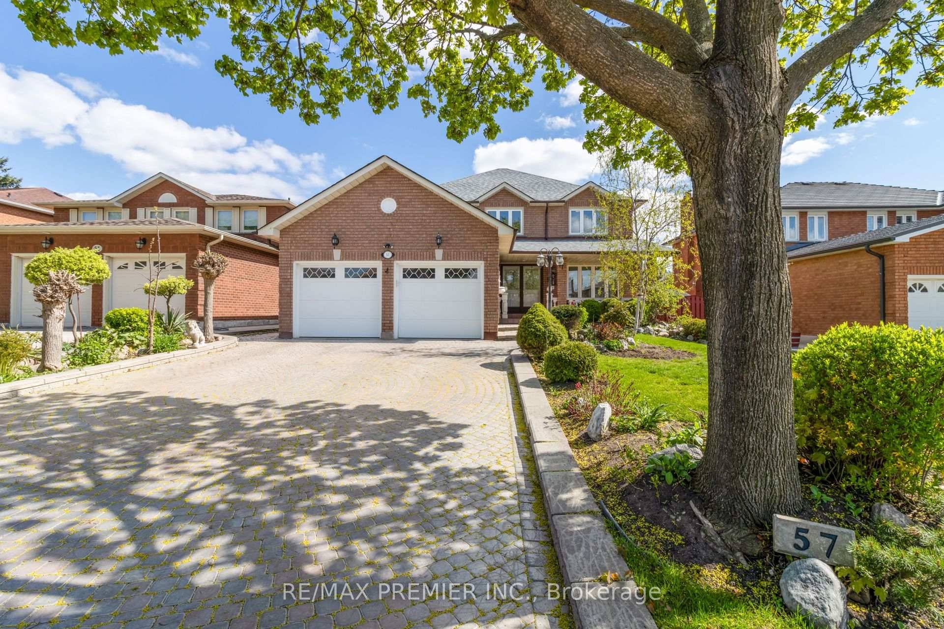 Welcome to this clean and gleaming well designed family home nestled on a rarely offered court in the highly sought after and peaceful neighborhood of East Woodbridge.