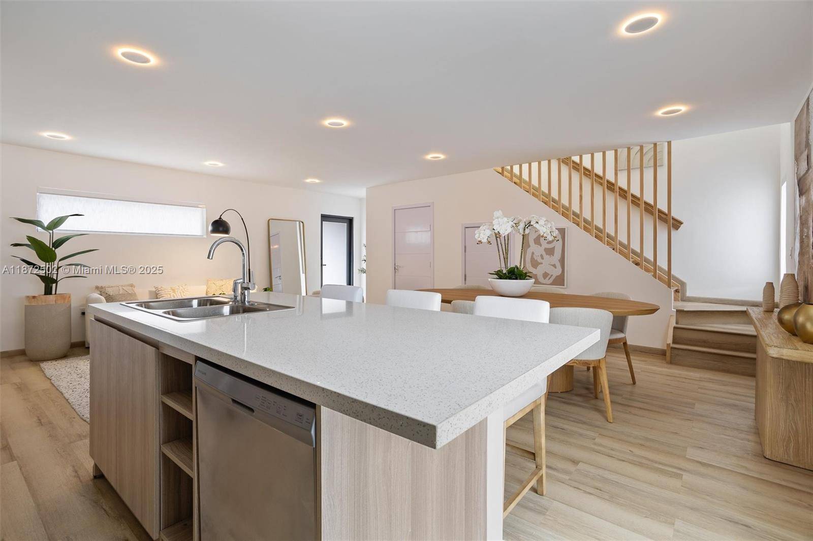 Find modern townhouse style homes in one of Miami Dade s fastest growing areas, Florida City.