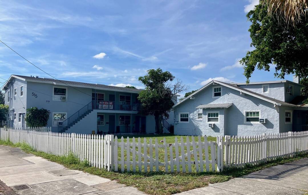 Rare Turnkey Multifamily Asset in the Heart of Downtown West Palm Beach Fully renovated and fully occupied !