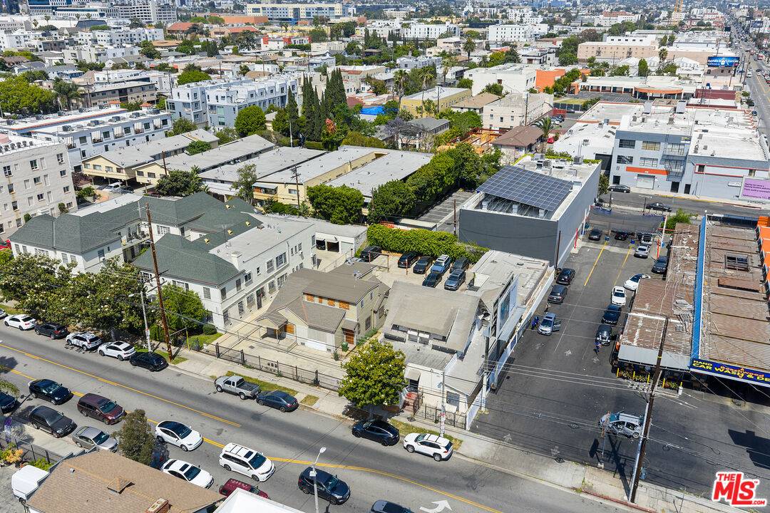 1116 N Gower St Hancock Park La