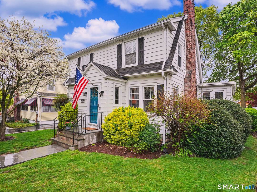 Set on a quiet cul de sac in East Norwalk, this sun filled Colonial offers a warm, inviting feel with the ideal balance of charm and everyday convenience.